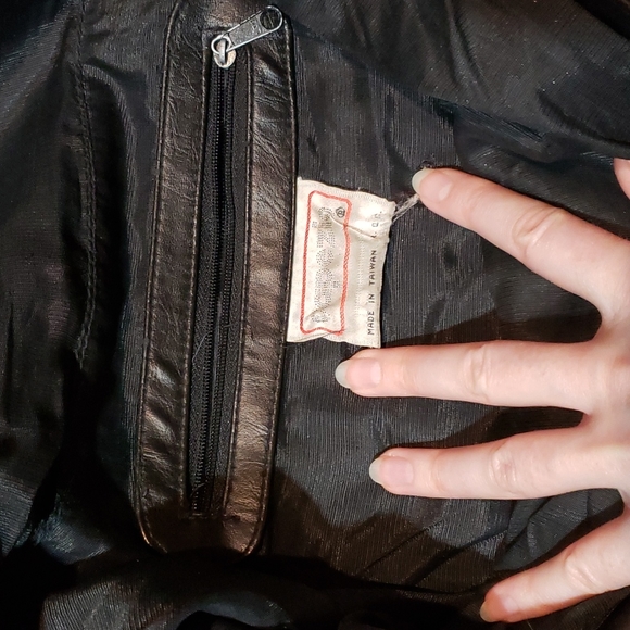 Vintage leather shoulder bag - Picture 6 of 8